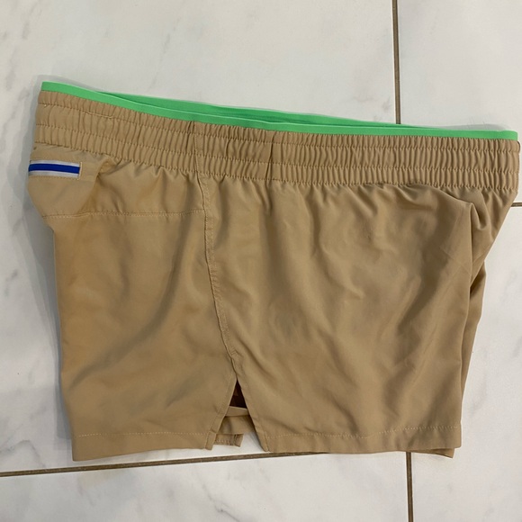 EUC Fabletics Women’s Shorts - Picture 8 of 9